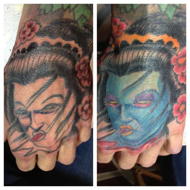 Geisha-hand-wip