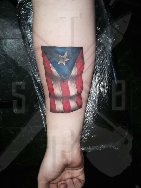 Sidmaske Puerto Rican Flag Midwest Indiana Tattoo Artist Puerto Rico Flag Forearm