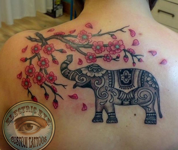 Elephant_with_branch