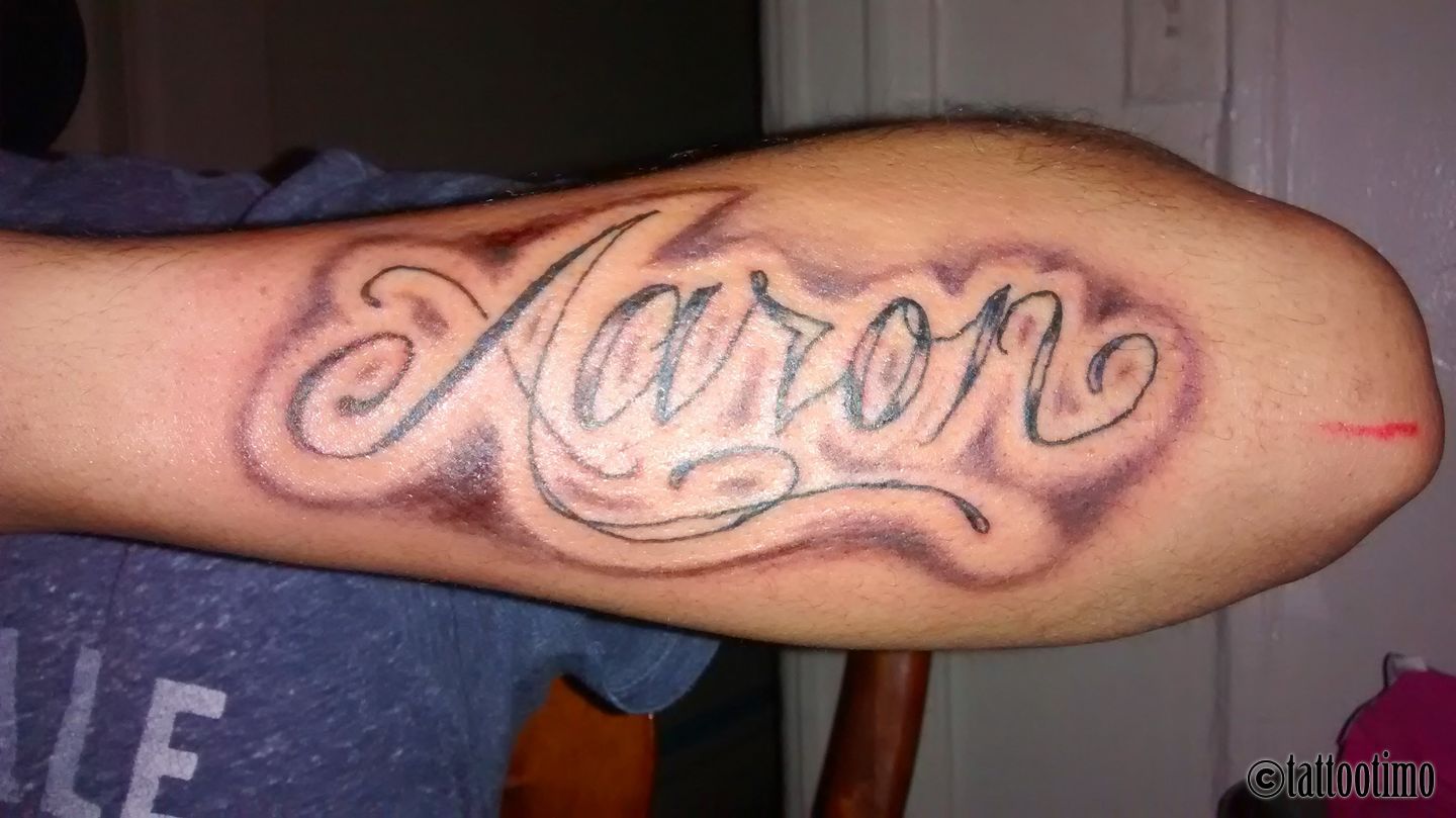 tat2timo:lettering-custom-lettering-chicano-arte-names-aaron