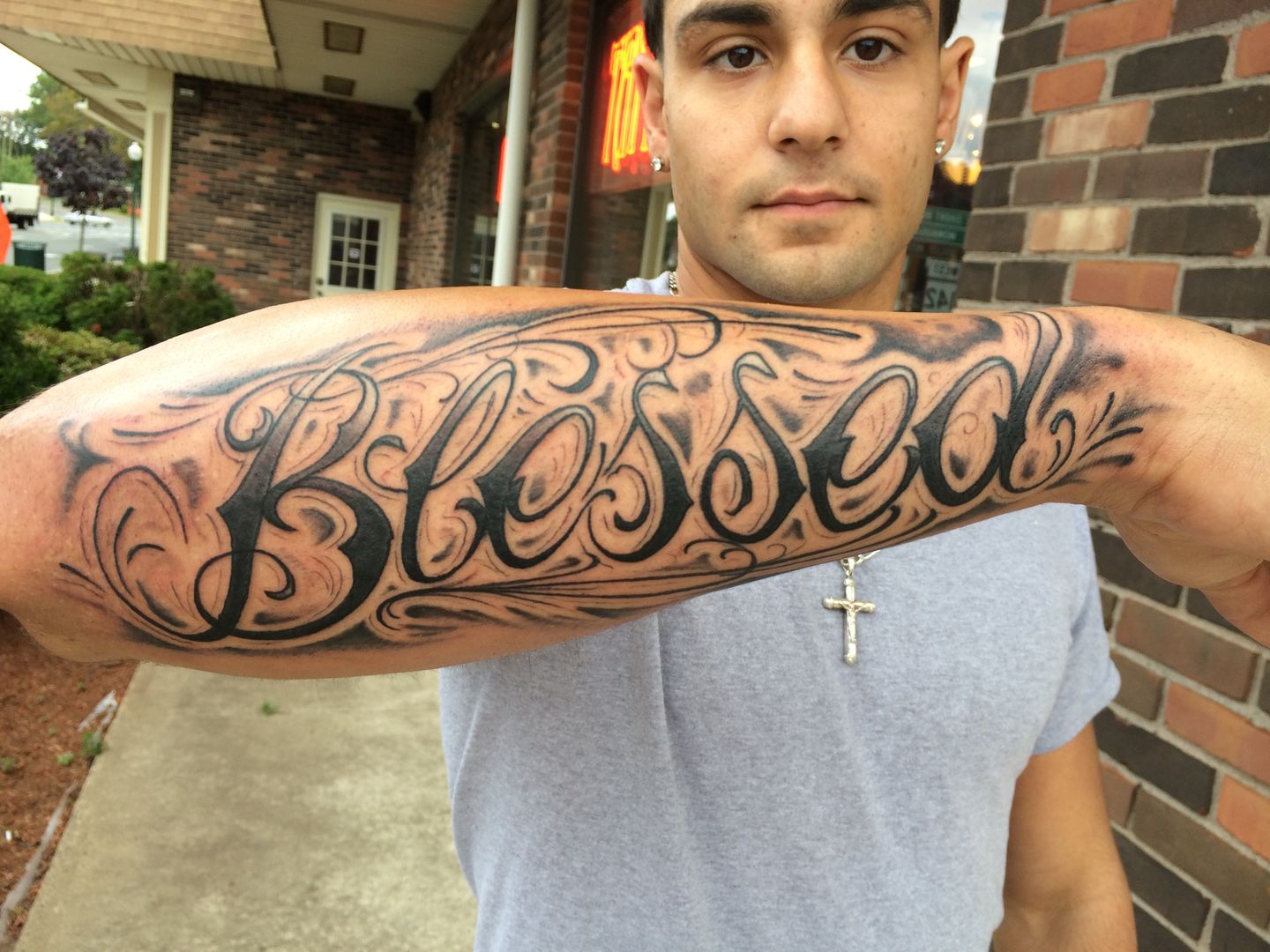 No hay descripción de la foto disponible  Blessed tattoos Tattoo  lettering Tattoo script