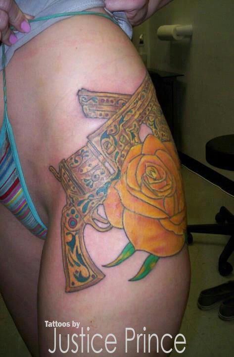 20 Beautiful Sunflower and Rose Tattoo Designs | Art and Design