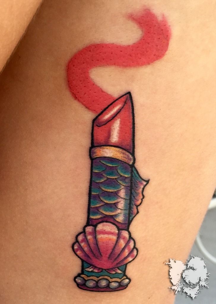 ceejay:mermaid-lipstick-color-mermaid-lipstick-rib-cage-side-pretty