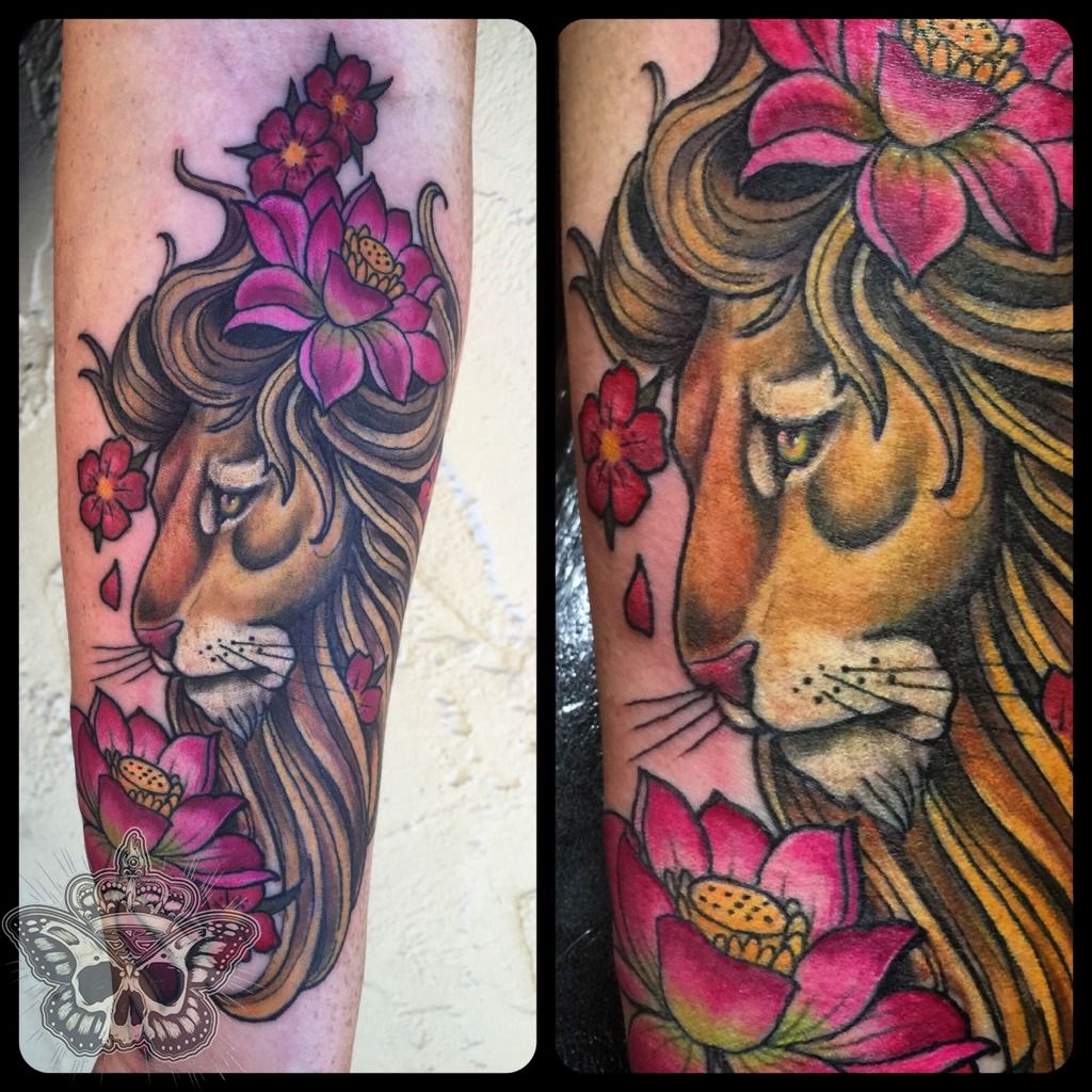 Floral Queen Lion Tattoo Design - Tattapic®