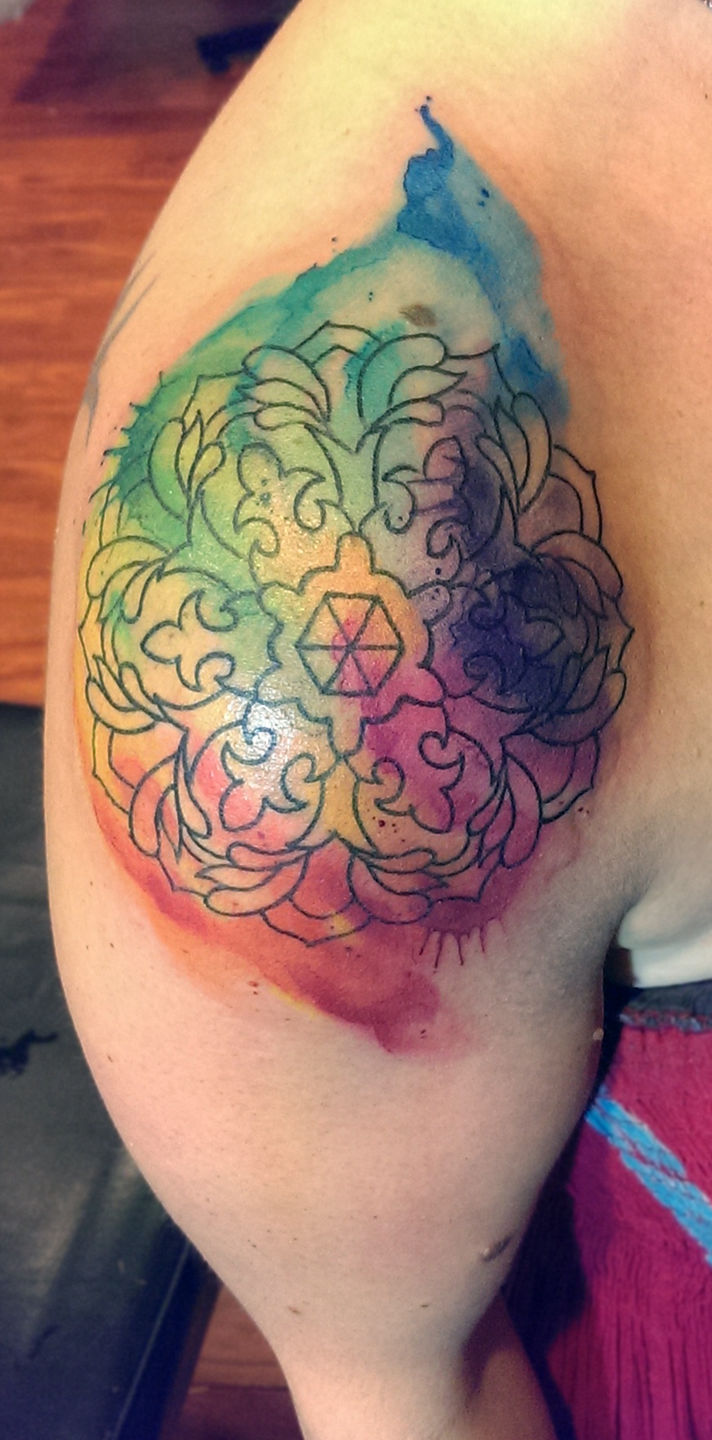 Hanami Watercolor Geometric Mandala Temporary Tattoo – MyBodiArt
