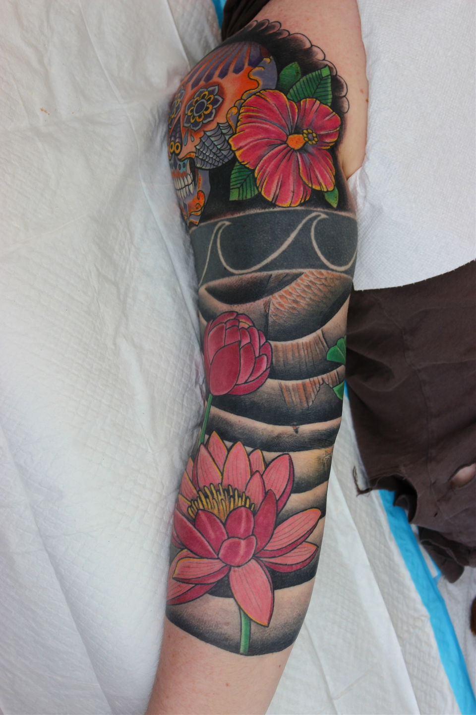 emmagriffiths:skull-and-flowers-armband-not-mine-lotus-lotus-flower ...