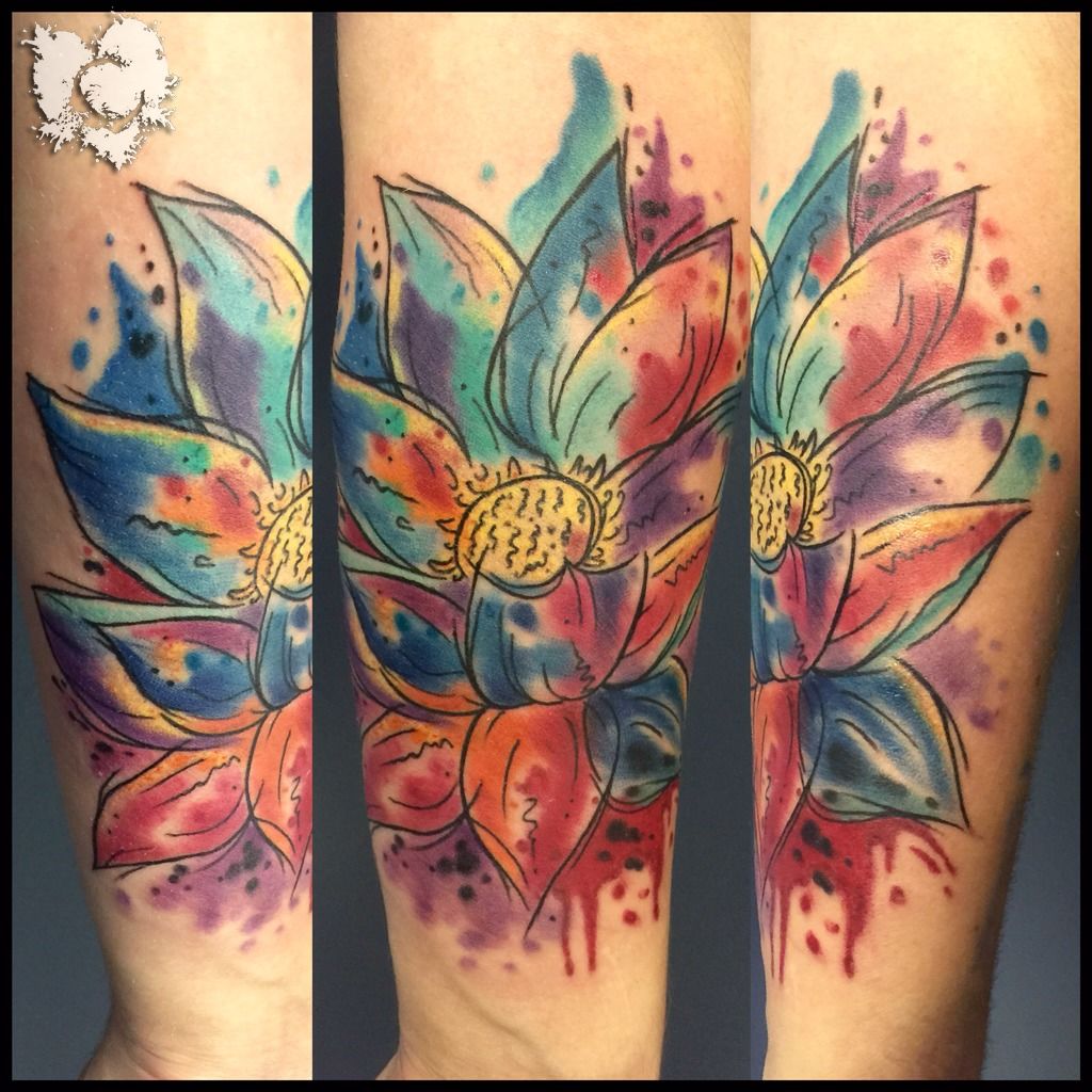 Lotus Tattoos: Symbolism and Elegance for Women | by Anastasiia Koviazina |  Medium