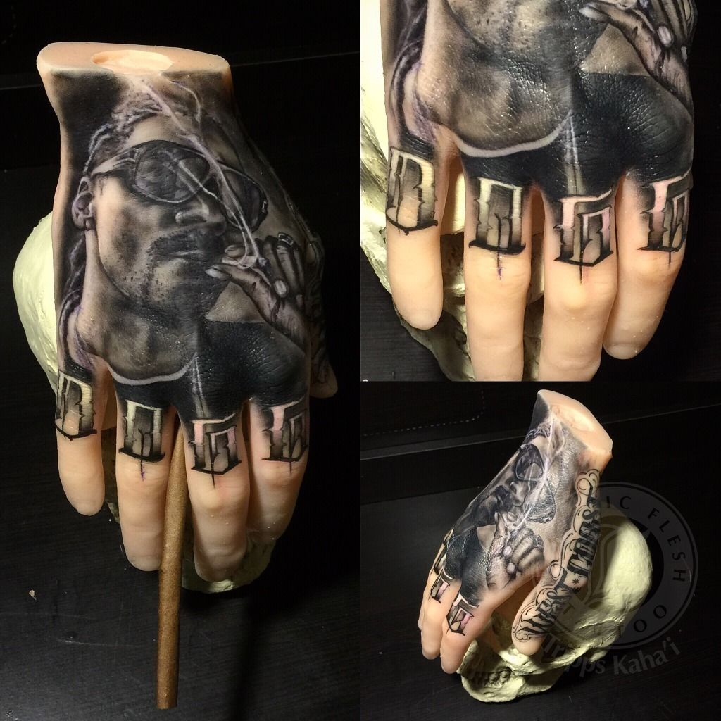 Killer Ink Tattoo - Amazing Snoop Dogg and 2PAC portraits by Nastasya  Naboka with #killerinktattoo supplies! www.instagram.com/nabokanastasya  #nabokanastasya #killerink #killerinktattoosupplies #bestartists  #bestsupplies #besttattoos #tattoo #tattoos ...