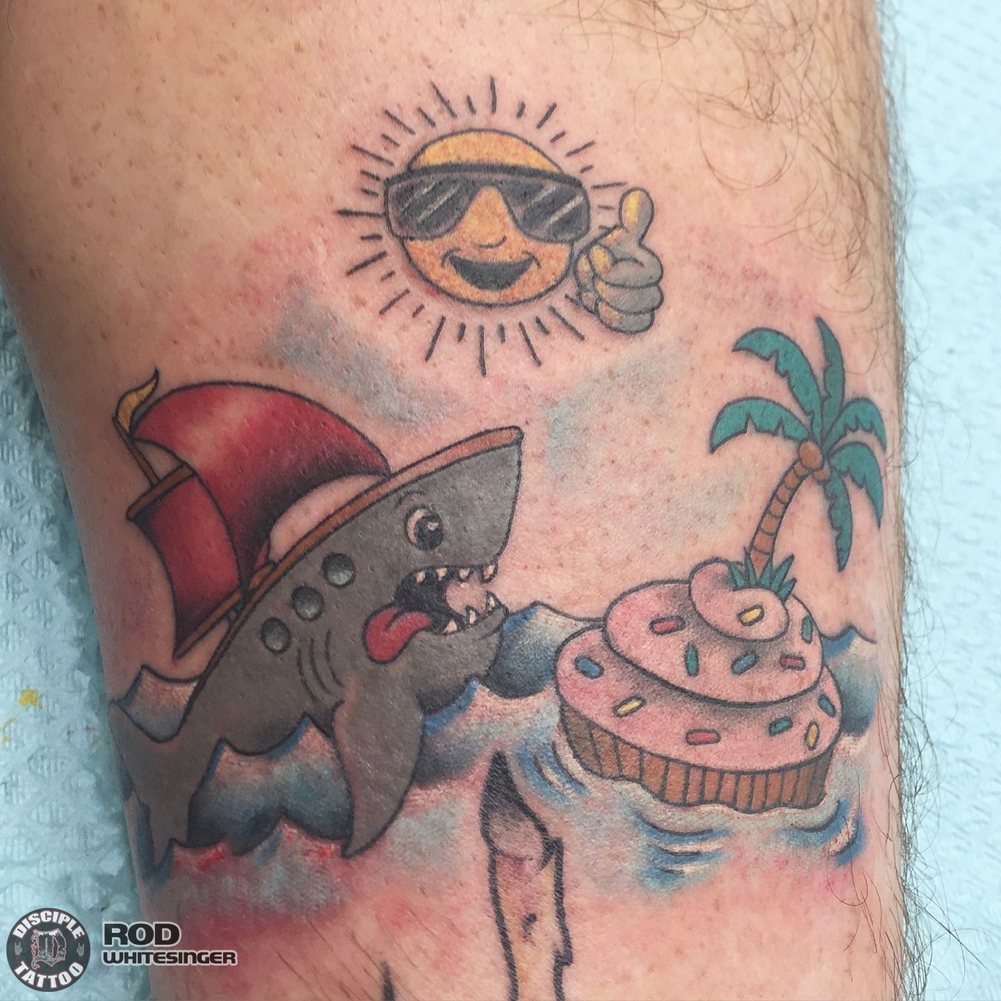 Fonzys Tattooing - Ballarat Tattoo Gallery Enter a world of urban  sophistication with this stunning black and grey tattoo! 🌴🌃 A mesmerizing  photo-realistic portrayal of a woman wearing sunglasses, as the reflection