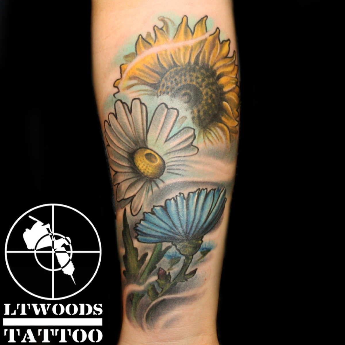 Ltwoodsart_newschool-tattoo_flowerswm