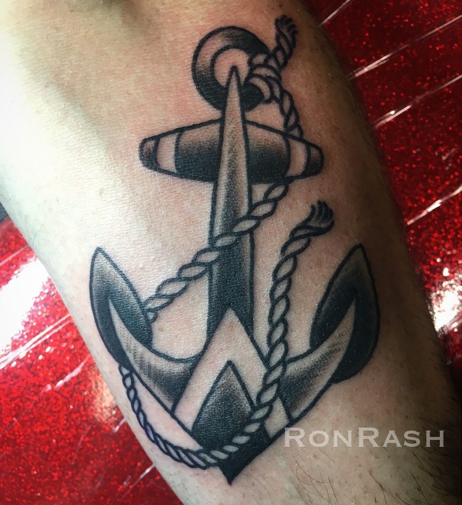 ronrash:traditional-anchor-black-and-grey