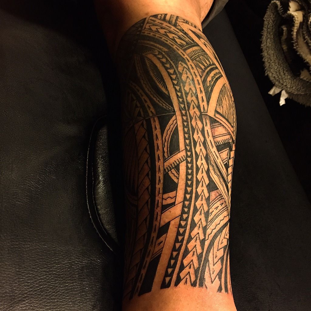 Polynesian sleeve tattoo - Bunker Tattoo - Quality tattoos