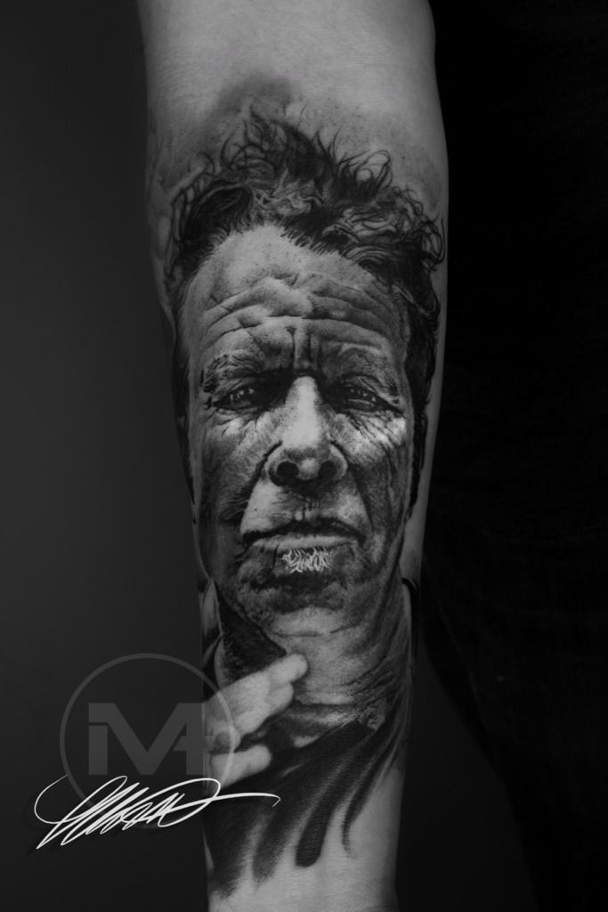 montetattoo:tom-waits-portrait-black-grey-arm