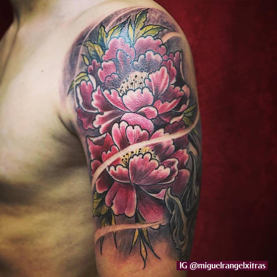 miguelrangelxirtras:peonies-peonies-japanese-half-sleeve