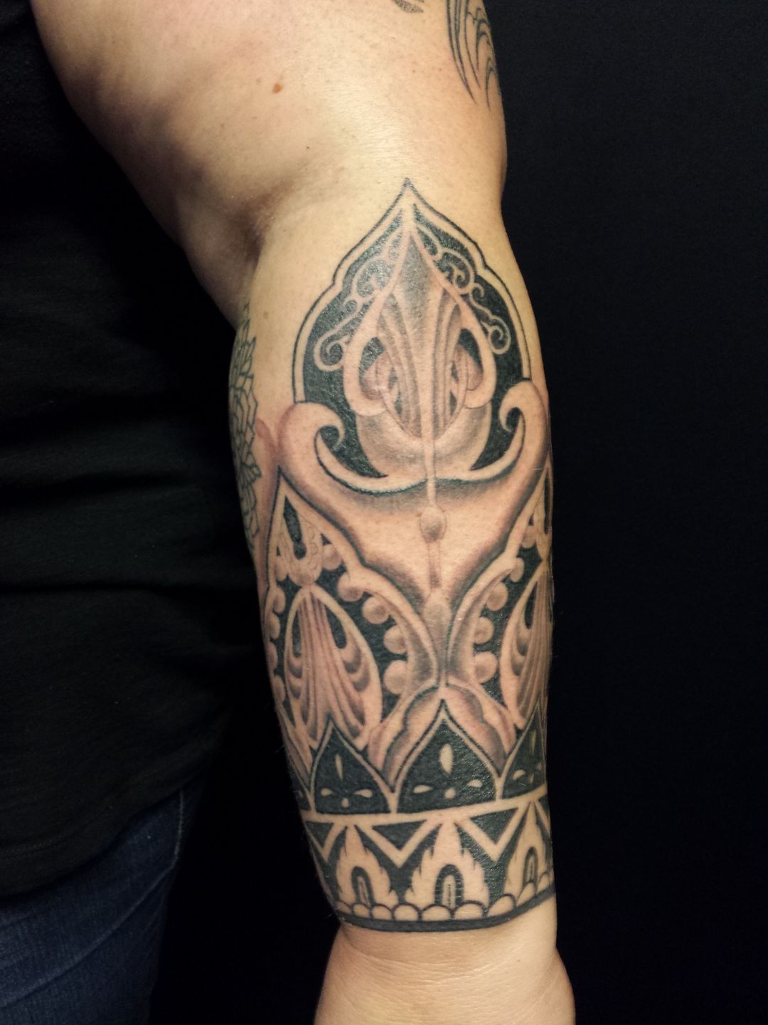 nathanemery:black-work-mandala-tattoo-by-nathan-emery-scholar-tattoo -san-francisco-black-work-tattoo-mandala-tattoo-geometric-tattoo -nathan-emery-scholar-tattoo-san-francisco