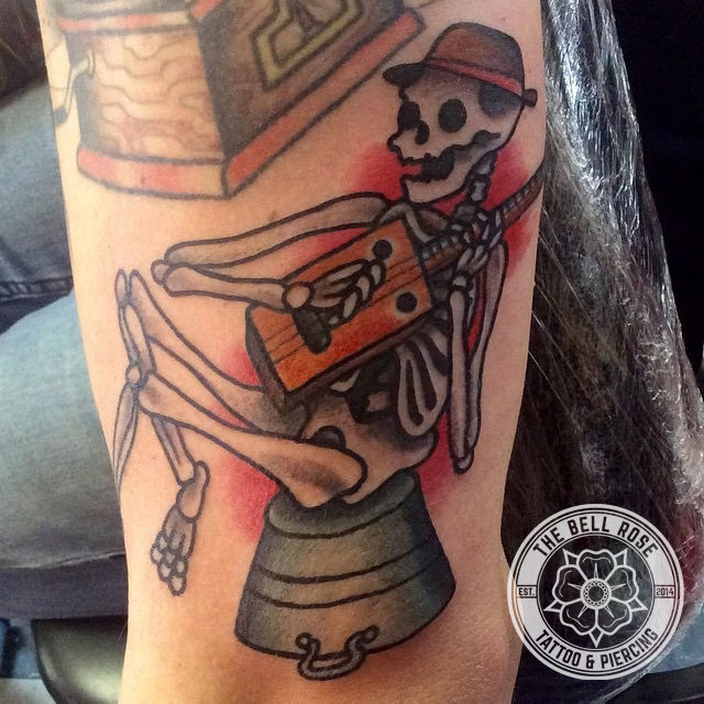 Aj_ludlow-skeleton-banjo-the-bell-rose-tattoo-and-piercing-mobile-alabama