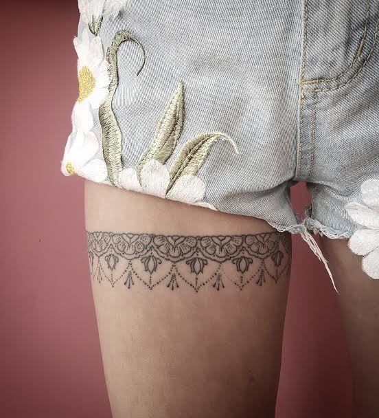 55 Delicate Lace Tattoo Designs for Every Kind of Girl