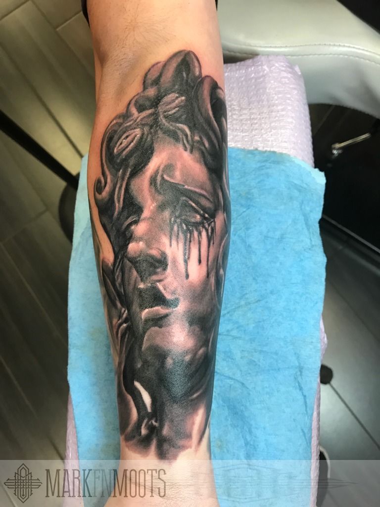 Tattooed Medusa statue for Liam, some healed some fresh. We did the whites  and a little bit of shading this time. Super happy with how th... |  Instagram