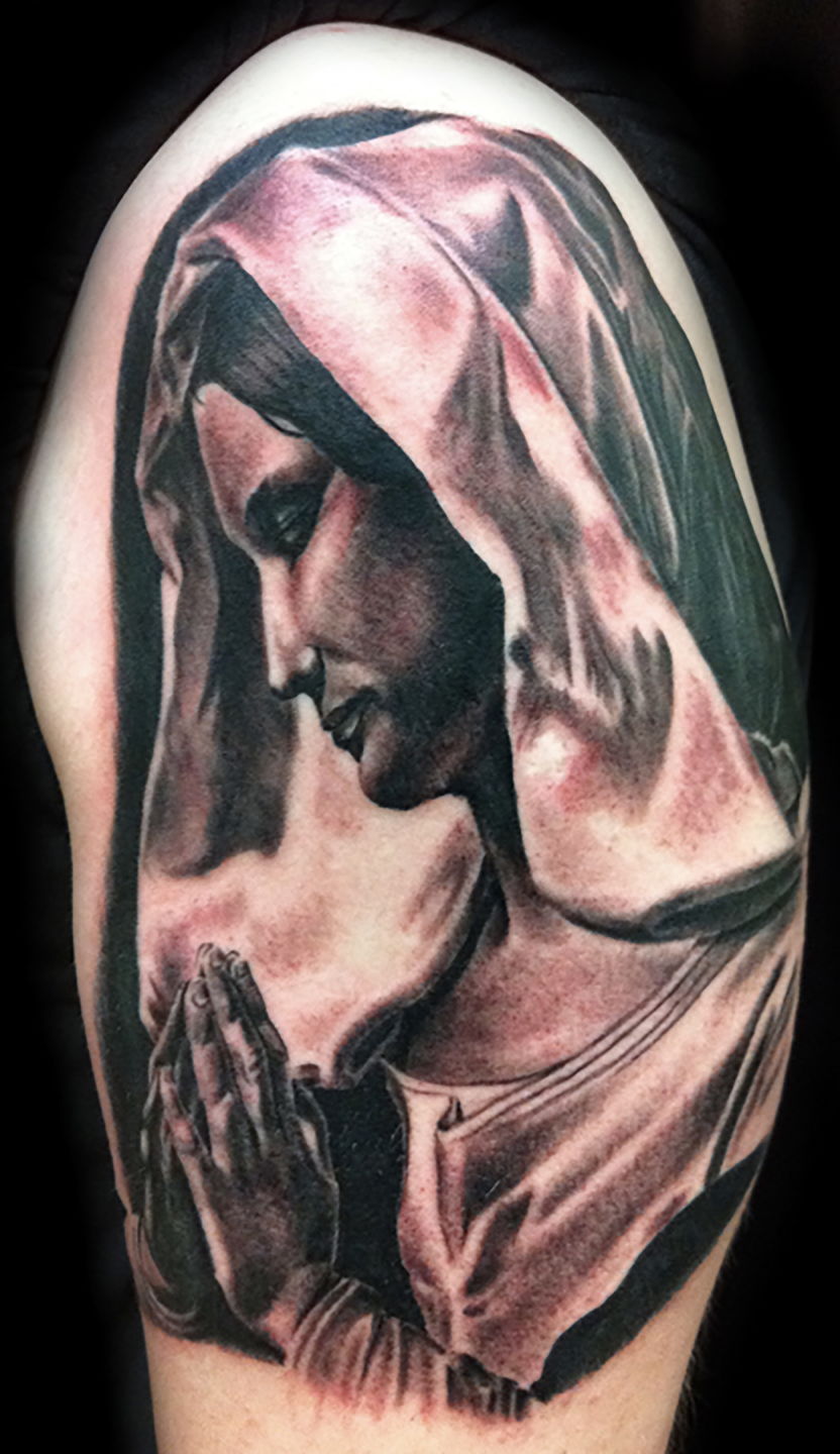 Las-vegas-tattoo-artist_joe-riley_black-and-grey-virgin-mary-tattoo