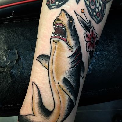 Ben Thomas - Bleeding Heart Tattoo