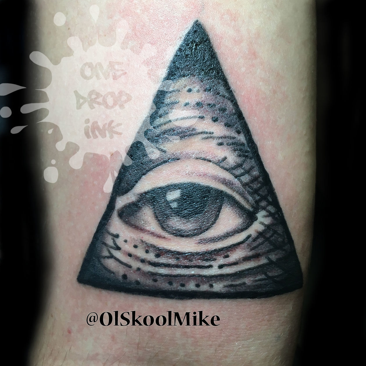 Transparent Triangle Eye Png  All Seeing Eye Pyramid Tattoo Designs Png  Download  kindpng
