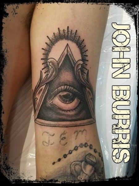 28 Simple Pyramid Tattoos Pictures And Designs