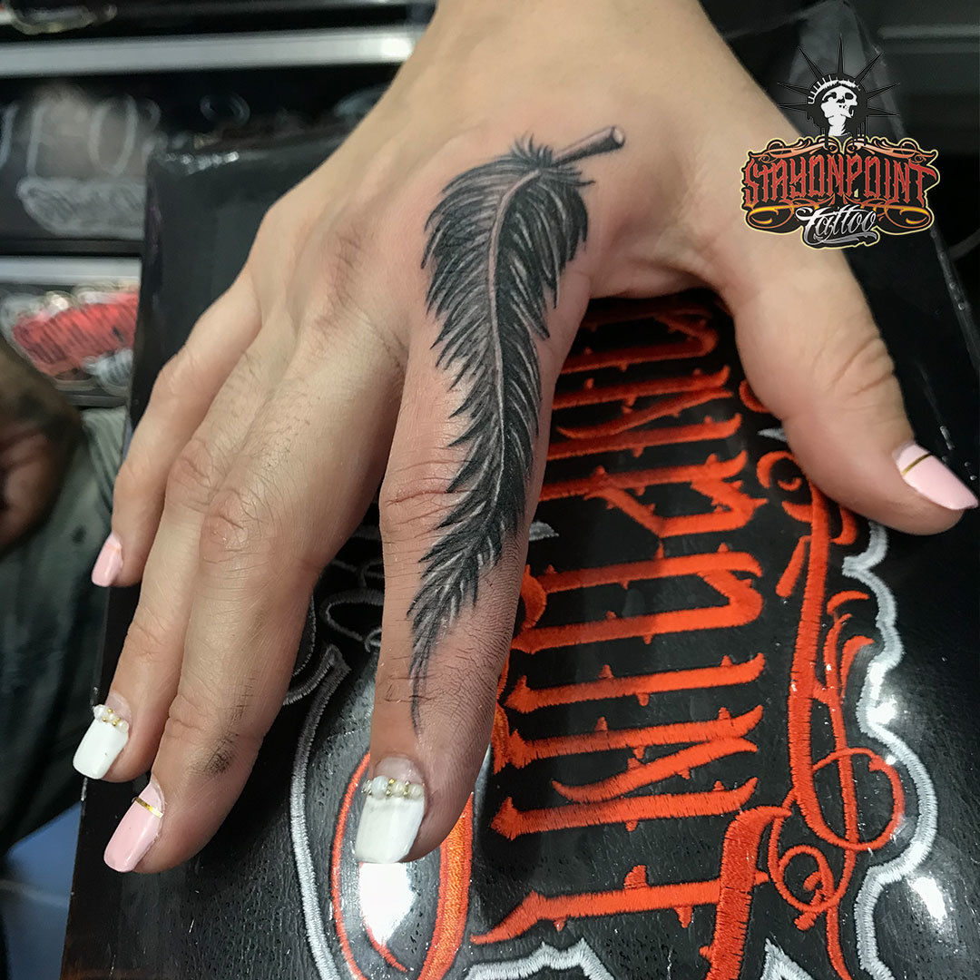 Fingertattoo-dboi