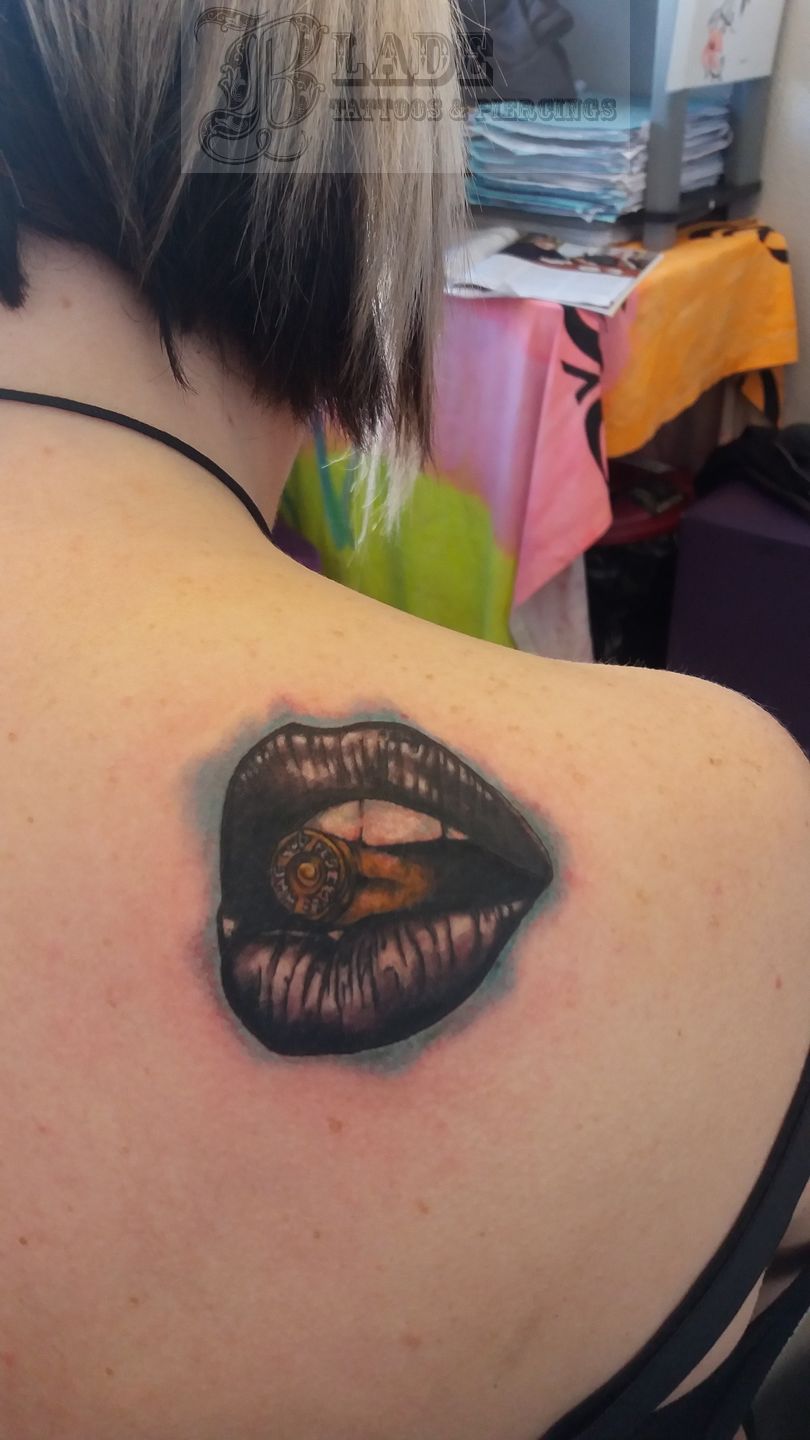 Black Lips Tattoo On Side Neck