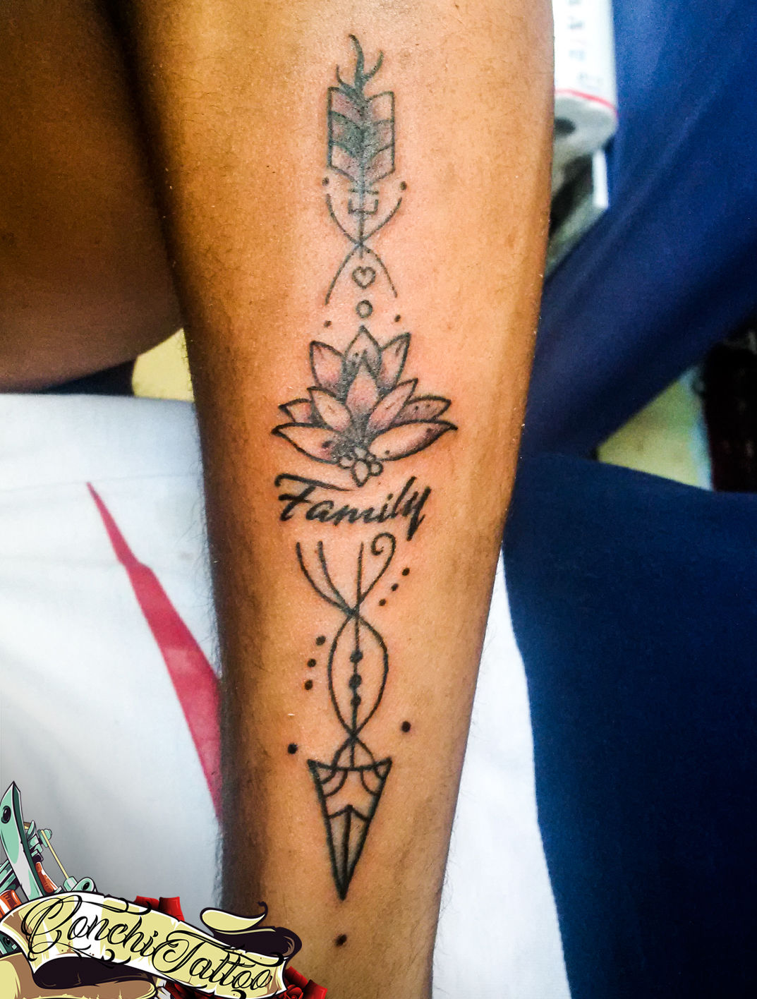 Tattoo_flecha_con_flor