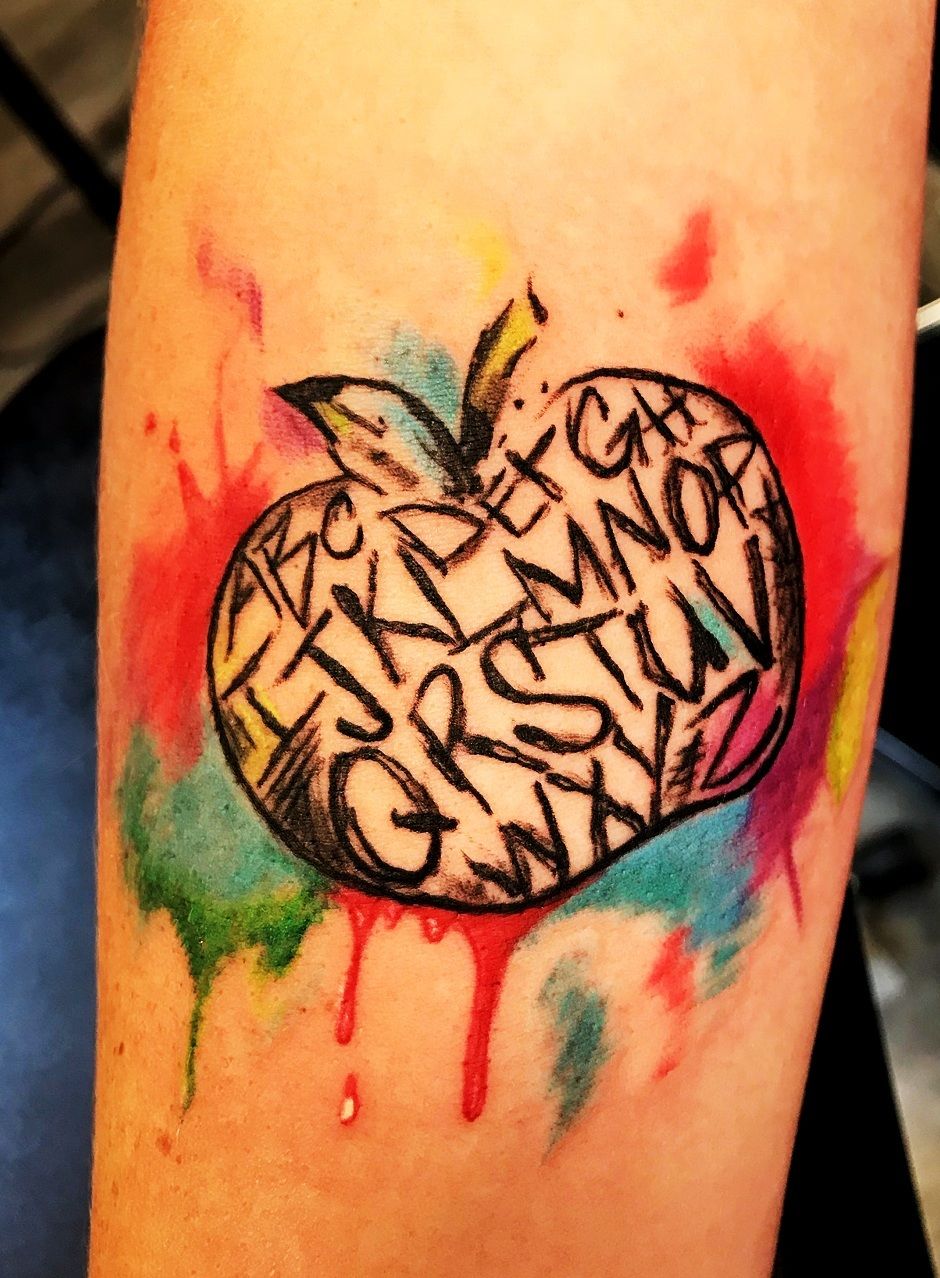Pin by Brianne Newell on tattoo ideas | Apple tattoo, Teacher tattoos,  Dainty tattoos