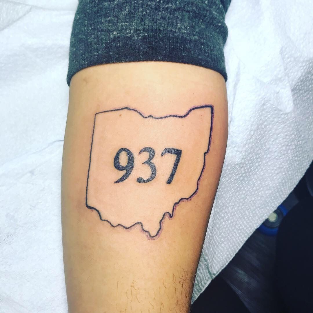 Linked by ink Ohio man bonds with strangers with over 500 matching tattoos