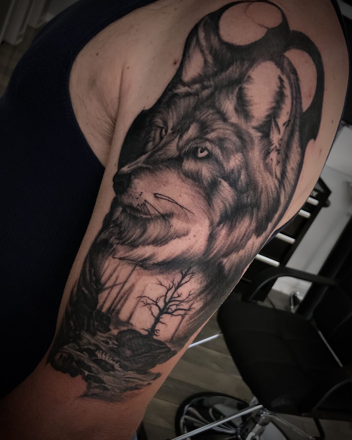 dannytattooer black and grey wolf tattoo  realistic tattoo  