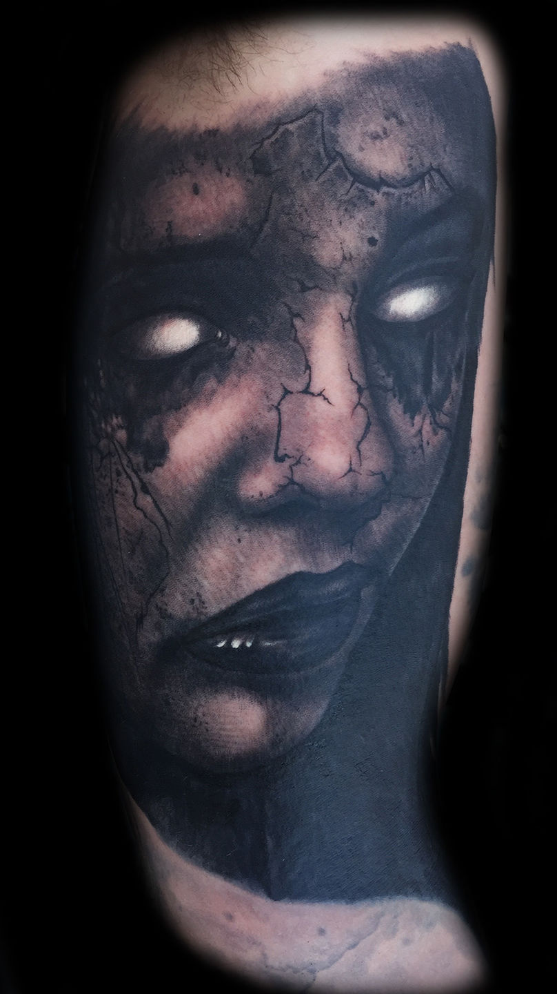 Best-las-vegas-tattoo-shops-inner-visions-tattoo-joe-riley-demon-woman-portrait-tattoo