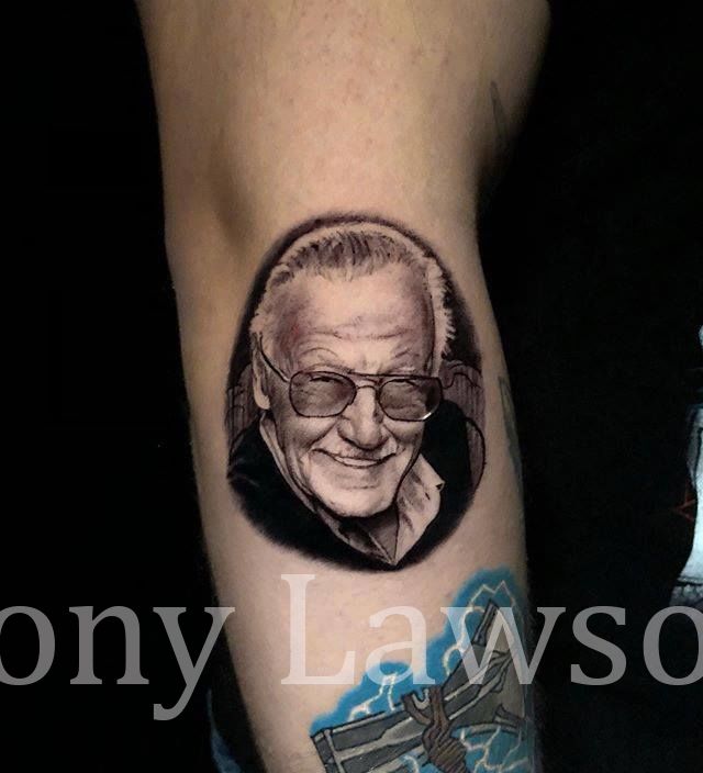 ponylawson:stan-lee-micro-portrait-micro-micro-portrait-portrait-tattoo ...