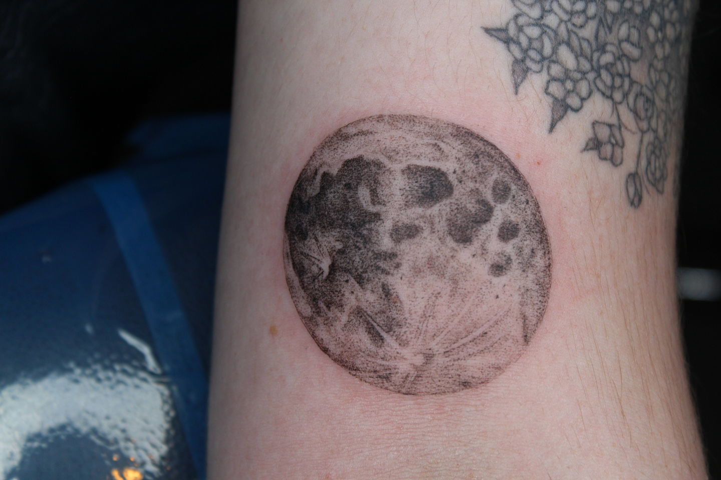 First tattoo. Waxing gibbous moon (almost full), comet and… | Flickr