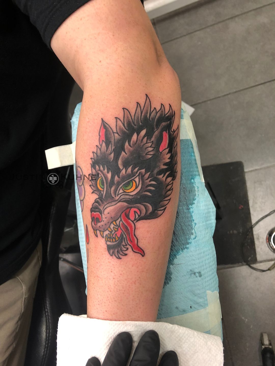 25 Traditional Wolf Tattoos  Tattoodo