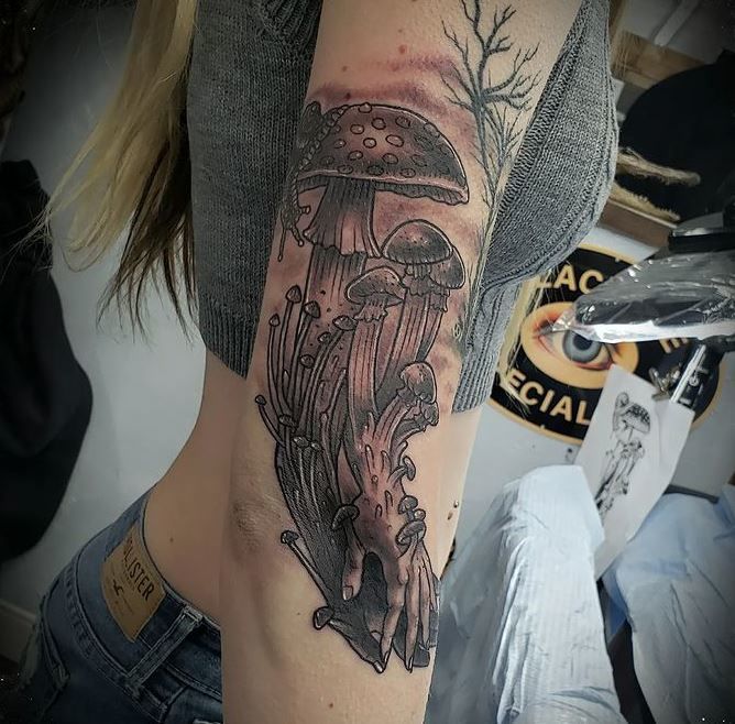 Thought you guys might like my new tattoo  rmycology