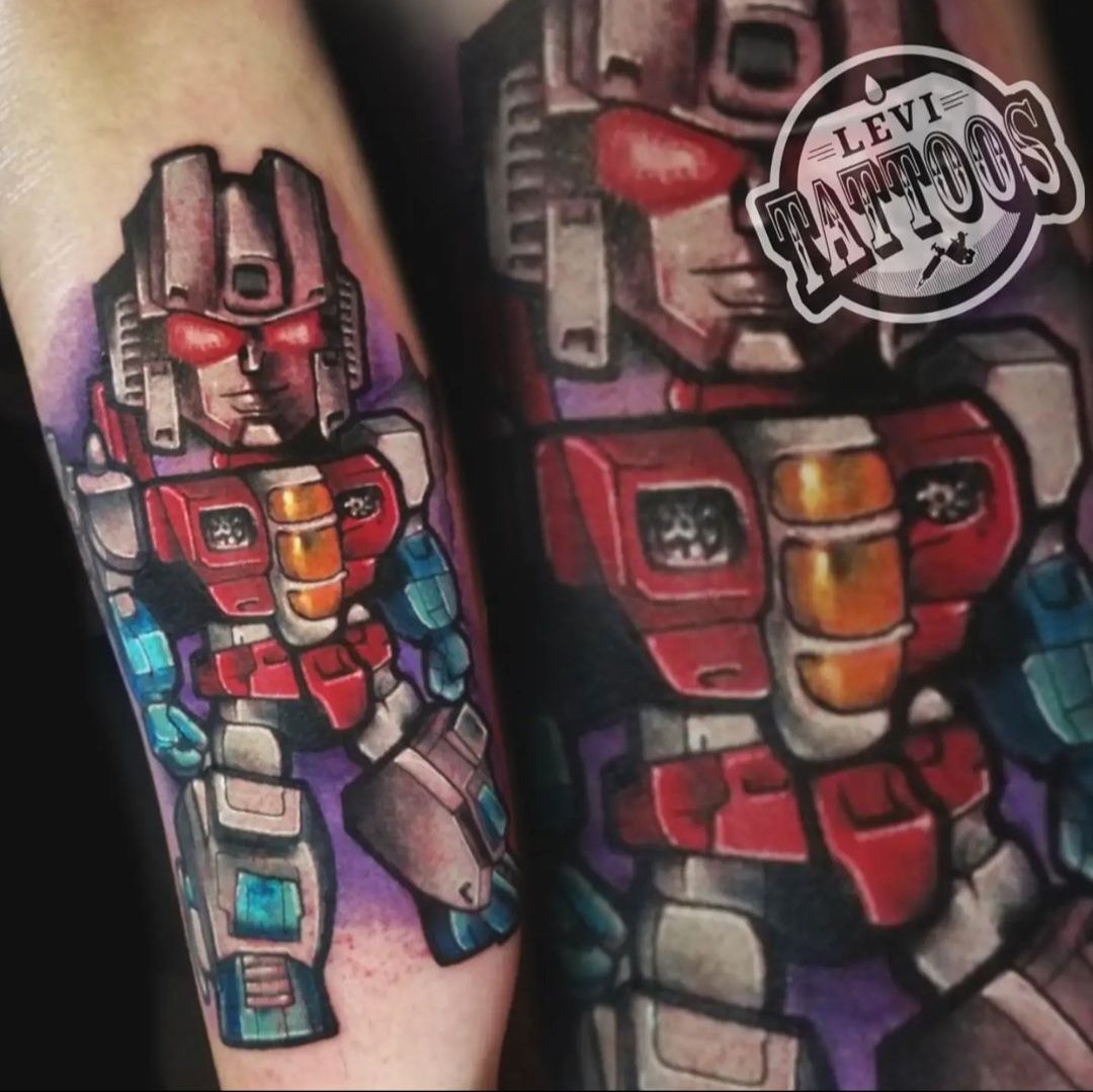Tattoodo - Get TRANSFORMED with @piotr_tattoo's awesome Optimus Prime  portrait! 󾆰 #tattoo #portrait #portraittattoo #transformers #optimusprime  #revengeofthefallen #darkofthemoon #ageofextinction #autobots #YES  #INKspiration #tattoodo 󾮖 | Facebook