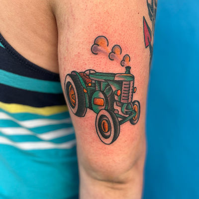 My dad came through for his grandfather's tractor today.  Awesome✊🏼#smokemdead #steadfasttattoo . . . . . ((¥)) #tattoos #btattooing  #blackworkerssubmission #iblackwork #blackwork #blackworkers  #inkstinctsubmission #blacktraditionals #BLACKTATTOOMAG ...