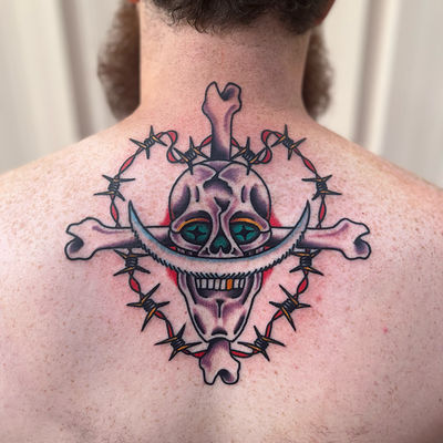My Strawhat Jolly Roger Tattoo (5 years old now, first time sharing it) I  imagine myself a goon in Bartolomeos crew! : r/OnePiece