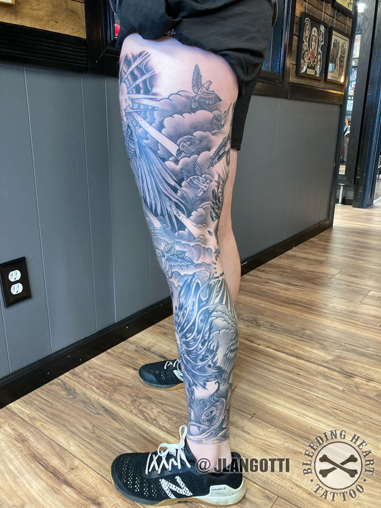 My first full leg sleeve, what do you think?Inner lower part was coverup on  old tattoo, that's why it's darker! Maybe some advice for little  corrections? : r/irezumi